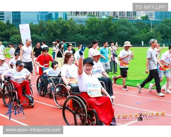 特奥会精彩纷呈,运动员展现非凡毅力与风采 特奥会精彩纷呈,运动员展现非凡毅力与风采
